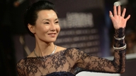 Maggie Cheung şu anda Fransa'da tavuk yetiştirerek ve sebze ekerek geçimini sağlıyor.