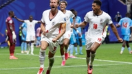 Harry Kane teki kaksi maalia, kun Englanti tuli tappioasemasta voittamaan Kongon demokraattisen tasavallan ja varmisti paikkansa neljännesvälierissä.