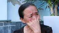 戦死した兵士の妹は、兄の遺体を探すためにカンボジアへ5回も足を運んだ後、とめどなく涙を流した。