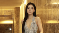 Who is the beautiful actress who's attracting attention with her debut role as an undercover police officer?