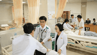 Hong Bang International University jest akredytowany przez ECFMG USA.