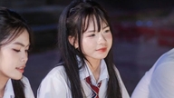 เพื่อนสนิทสองคน ซึ่งเป็นประธานและรองประธานนักเรียน ต่างก็ทำคะแนนได้สูงสุดในจังหวัดกวางตรี