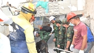 A delegação vietnamita resgatou 23 vítimas do terremoto na Venezuela, retirando-as dos escombros.