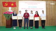 Centrul Politic Nha Trang a organizat ceremonia de închidere a cursului de formare privind conștientizarea partidelor terțe din 2026.