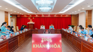 El Comité Directivo para el Desarrollo de la Ciencia, la Tecnología, la Innovación y la Transformación Digital de la provincia de Khanh Hoa celebró una reunión para revisar los primeros seis meses de 2026.