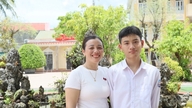 Den fremragende unge mannen fra kystregionen ble den beste studenten i A00-gruppen i Ha Tinh-provinsen.