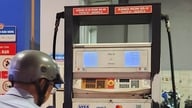 Inspektera och övervaka kvaliteten på E10 bioetanolbränsle.