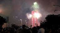 ホーチミン市の50周年を祝う壮大な花火大会が開催された。