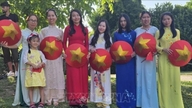 Vietnamlılar, Milano'da düzenlenen 2026 Uluslar Festivali'nde kültürlerini tanıtıyor.