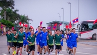 베트남과 라오스의 젊은 국경 경비대원들 간의 활발한 교류 활동이 탄투이 국경 검문소에서 진행되었습니다.