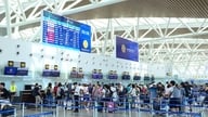 一時的な渡航禁止措置の解除条件を拡大することで、納税者の​​負担が軽減されるだろう。