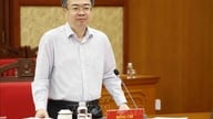 Menegaskan peran badan penasihat strategis Partai dalam pembangunan sosial-ekonomi.