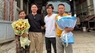 Selepas 10 tahun berada di Jepun, seorang pekerja lelaki Vietnam melakukan sesuatu yang membuatkan ibunya menangis teresak-esak.