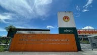 Předseda provincie Tuyen Quang řídí vyšetřování výsledků matematických zkoušek na střední škole.