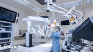 Bandar Raya Ho Chi Minh bertekad untuk membawa pembedahan robotik ke hospital-hospital gerbangnya.