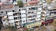 Hanoi: Clădirea de apartamente de pe strada Huynh Thuc Khang nr. 51 intră oficial în renovare și reconstrucție, asigurând siguranța locuitorilor.