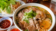 Bun bo Hue (zupa z makaronem i wołowiną w stylu Hue) stała się Narodowym Niematerialnym Dziedzictwem Kulturowym.