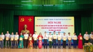 Efter den vellykkede fusion har 18 nye landsbyledere i Hai Hau kommune i Ninh Binh-provinsen (tidligere en del af Nam Dinh-provinsen) modtaget deres udnævnelsesbeslutninger.