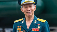 Helten Nguyen Van Toan og historier om kreativitet i kamp.