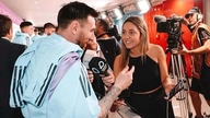 Güzel kadın muhabirin son dört yıldır Messi ile bir ilişki yaşadığına dair söylentiler dolaşıyor.