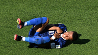 Il momento in cui Mbappé è stato "attaccato" prima di segnare il gol decisivo.