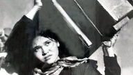 বীরাঙ্গনা ঙ্গো থি তুয়েনের কিংবদন্তি: মাত্র ৪২ কেজি ওজন নিয়ে তিনি ৯৮ কেজি ওজনের দুটি গোলাবারুদের বাক্স বহন করেছিলেন।