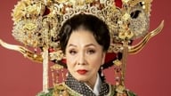 Folkets kunstner, som har en doktorgrad, fikk stykket «Dronningmor Dương Vân Nga» skrevet spesielt for at hun skulle spille hovedrollen.