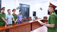 Die Polizei von Tuyen Quang hat einen Lehrer im Zusammenhang mit dem „Perfekte-Noten-in-Mathematik“-Skandal festgenommen.