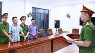 Lệnh giữ khẩn cấp nam giáo viên Trường THPT chuyên Tuyên Quang