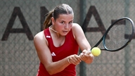 Bi kịch tuổi 15 tại Wimbledon 2026: Ida Wobker bị truất quyền thi đấu vì ném vợt