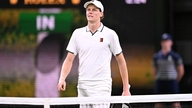 Sinner slår ut japansk spiller og går videre til kvartfinalen i Wimbledon.