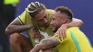 Neymar rompió a llorar cuando Brasil perdió, y hubo momentos en los que no pudo mantener la calma.