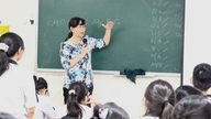 Model apa yang akan diikuti Kota Ho Chi Minh dalam penggabungan sekolah mulai bulan Juli?