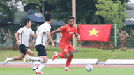 베트남 축구 국가대표팀은 한국에서 열린 첫 친선 경기에서 압도적인 승리를 거뒀다.