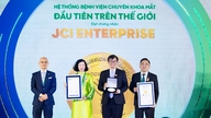 Saigon Eye ist das weltweit erste Augenkliniksystem, das die JCI Enterprise-Zertifizierung erhalten hat.