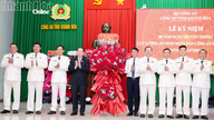 Khanh Hoas provinspolis firar 80-årsjubileum av den traditionella dagen för Folkets säkerhetsstyrka.