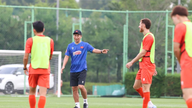 Het Vietnamese nationale team heeft na hun eerste wedstrijd in Zuid-Korea de trainingsintensiteit gehandhaafd.