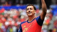 O astro da seleção espanhola desagrada inesperadamente a torcida do Barça.
