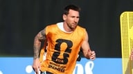 A Suíça sofre pesadas baixas antes do confronto com a Argentina e busca desesperadamente uma estratégia única para parar Messi.