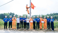 Khi Pò Lạn sáng đèn