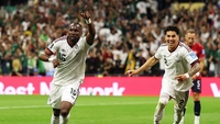 メキシコはチェコ共和国を圧倒し、ワールドカップのグループリーグ全試合に勝利した。