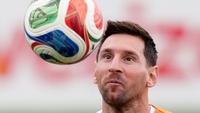 L'allenatore Scaloni spiega perché Messi doveva giocare nella partita di formalità: l'Argentina porta con sé 500 kg di carne in più.