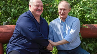 Spenningene med Ukraina eskalerer, Russlands president møter Hviterusslands president.