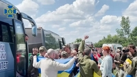Oekraïne bevrijdt honderden gevangenen, Rusland stopt tegenaanval in Donetsk.