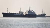 Die USA starten unerbittliche Luftangriffe auf den Iran; Präsident Donald Trump äußert sich dazu.