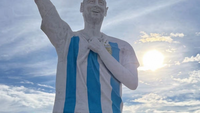 Arjantin'deki 26 metre yüksekliğindeki Messi heykeli neden alay konusu oluyor?