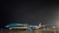 Vietnam Airlines transports aid convoy to Venezuela following earthquake disaster.