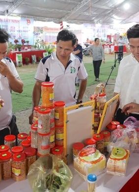 Hội chợ Xúc tiến thương mại- Sản phẩm công nghiệp nông thôn và OCOP