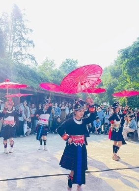 Chương trình đón tết dương lịch tại Làng Văn hóa - Du lịch các dân tộc Việt Nam