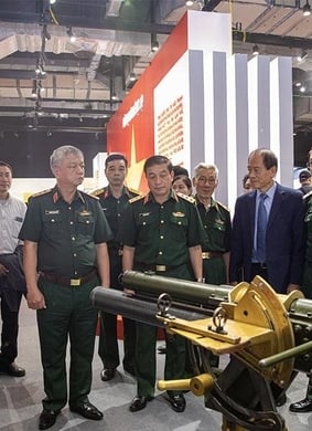 Triển lãm "Giữ trọn lời thề độc lập" 